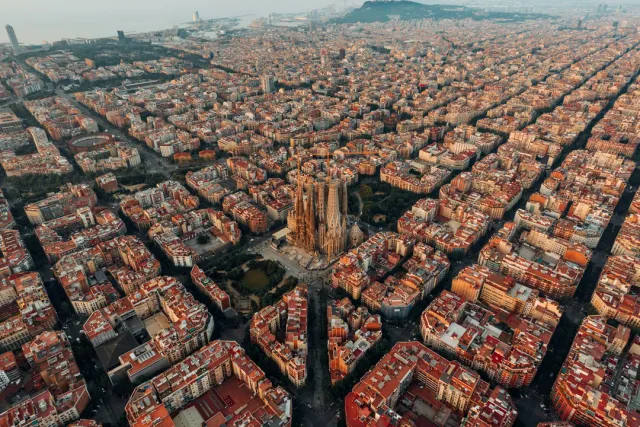 Barcelona – Architectural Wonderland Gaudí's Sagrada Familia, Park Güell and La Rambla; Gothic Quarter's medieval streets and lively tapas scenes. Safari Sutra Tip: Book our evening Gaudí tour with a rooftop sangria tasting.