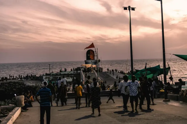 Sacred Dwarkadhish Temple and serene Somnath Temple. Coastal beauty and spiritual vibes. We organize guided pilgrimage tours with local insights.