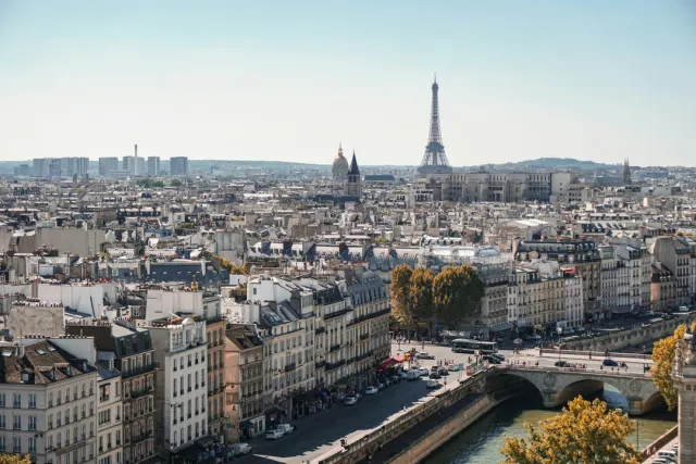 Eiffel Tower, Louvre Museum and Notre-Dame; Seine river cruises and Montmartre's artistic streets. Safari Sutra Tip: Book our evening Seine cruise with a Parisian dinner.