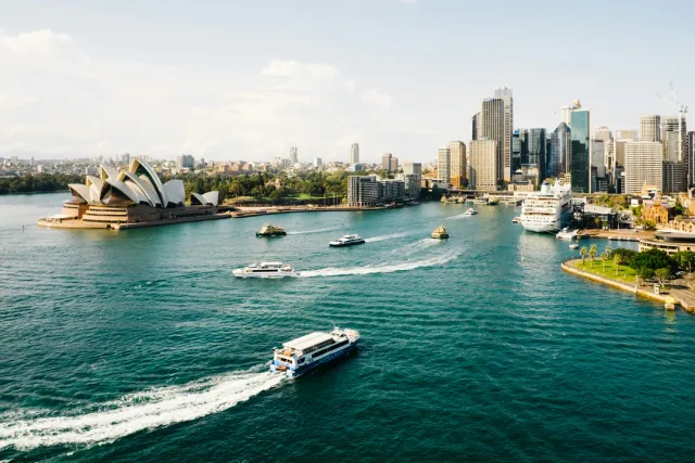 Sydney Opera House, Harbour Bridge, Bondi Beach and coastal walks. Safari Sutra Tip: Book our sunset harbour cruise with skyline views.