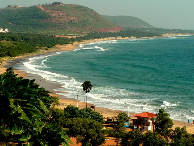 Pristine beaches and hilltop views at Kailasagiri. Submarine Museum for the curious minds
